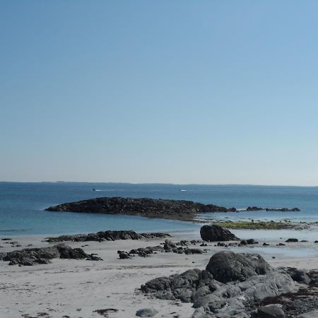 Swan View Lodge - North Uist Лочмедди Экстерьер фото